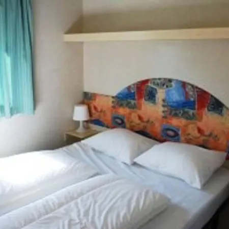 Mobilheim Am In Der Toskana In Der Naehe Von By Interhome * Βιαρέτζιο