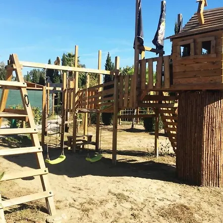 Mobilheim Am In Der Toskana In Der Naehe Von By Interhome Βιαρέτζιο